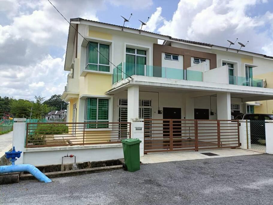 Inapan Masdar - Mumtaz Villa ชังลุน ภายนอก รูปภาพ